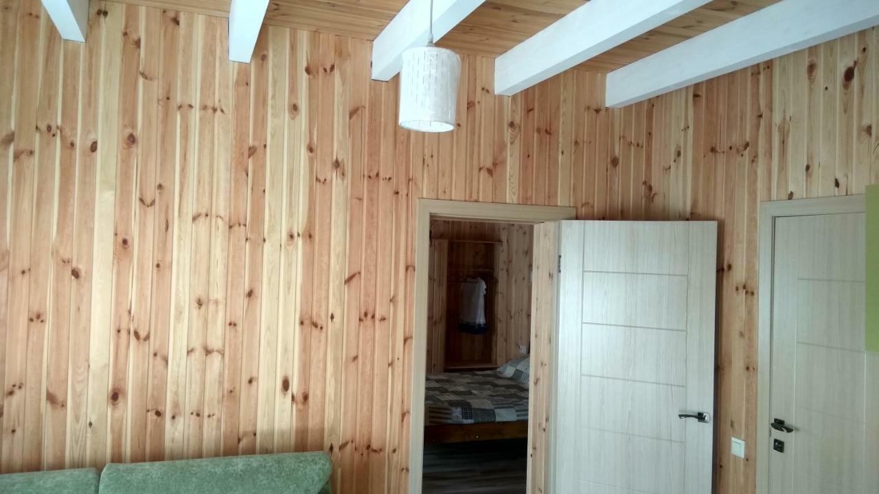 Eco House Hotel Chornomorsk Exterior photo